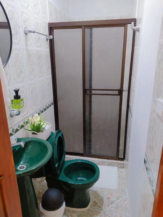 Habitacion Privada En Jardin Cerca Al Parque Hotel ภายนอก รูปภาพ